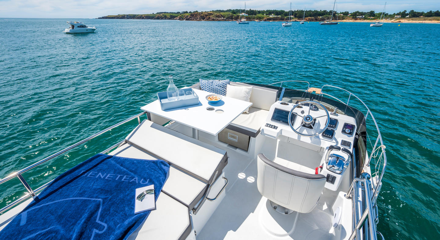 Antares_11_Fly_Exterior_16