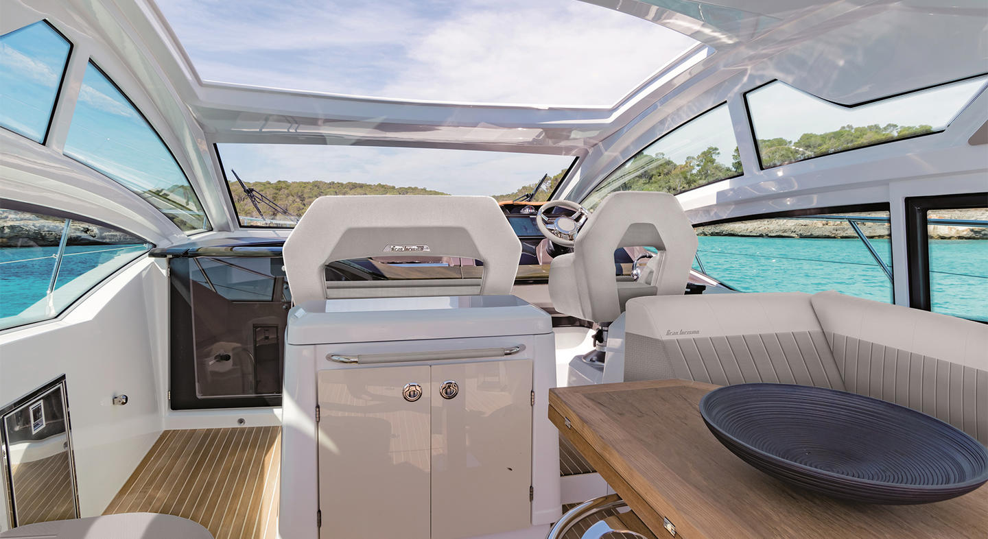 Gran Turismo 46 Interior